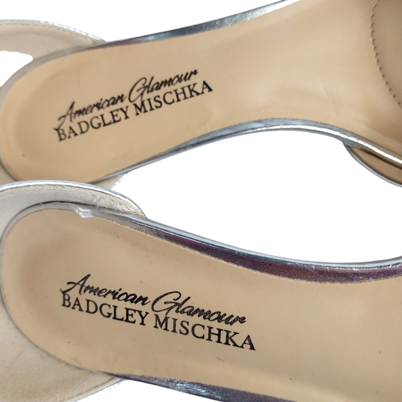 Badgley Mischka Silver Open Toe Rhinestone Ankle Strap Wedge Heel Sandals Sz 7.5 - Picture 6 of 12